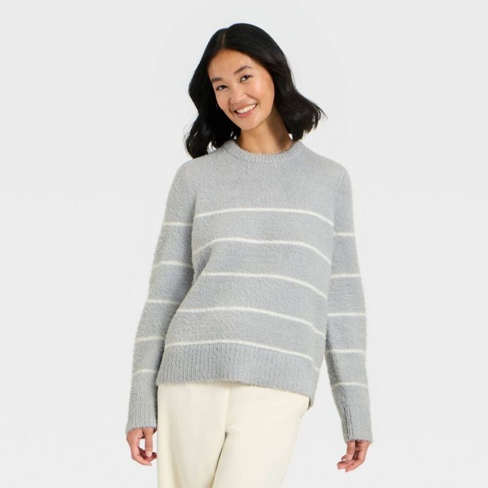 Women's Fuzzy Pullover Sweater - A New Day Light Gray M